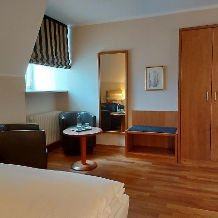 Hotel Kaiserhof Am Dom Regensburg Kültér fotó