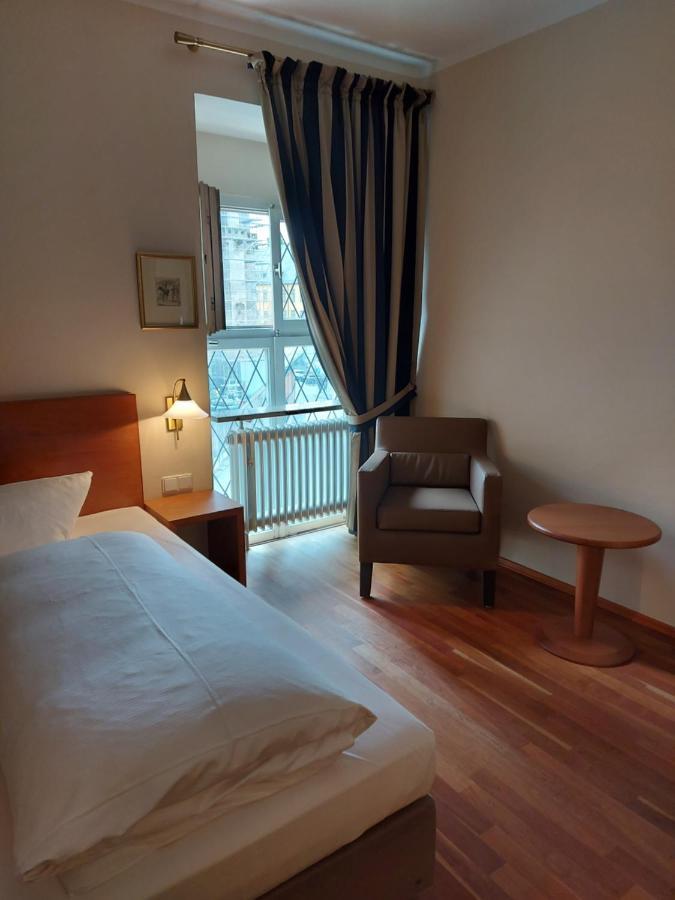 Hotel Kaiserhof Am Dom Regensburg Kültér fotó
