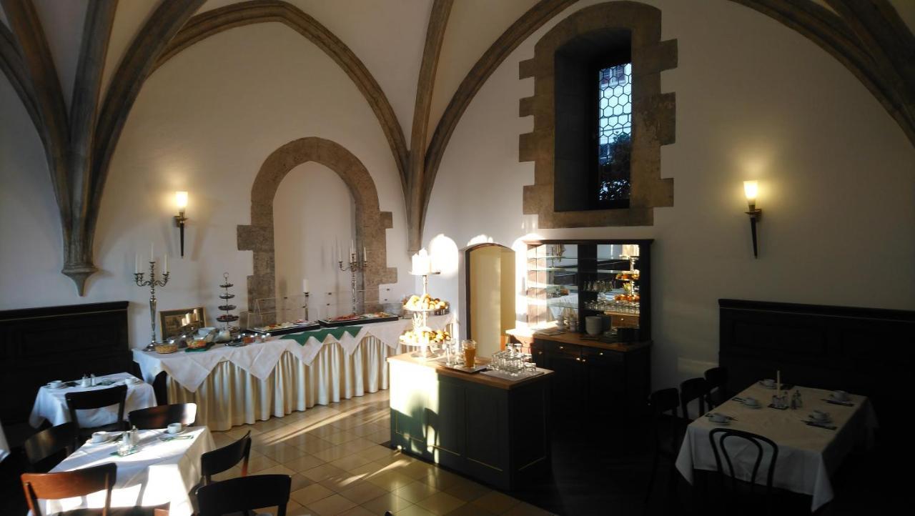 Hotel Kaiserhof Am Dom Regensburg Kültér fotó